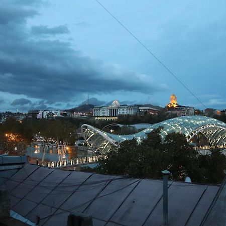 Aivani 8 Tbilisi Buitenkant foto